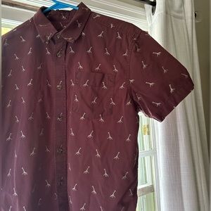Prana Short-Sleeved Button-Up Giraffe Print Shirt Small